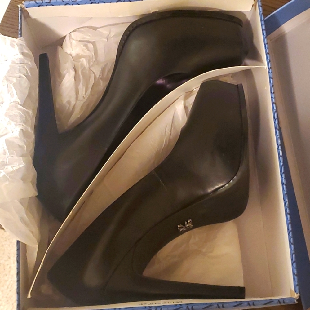 Simply Vera Vera Wang Women's Platform High Heels